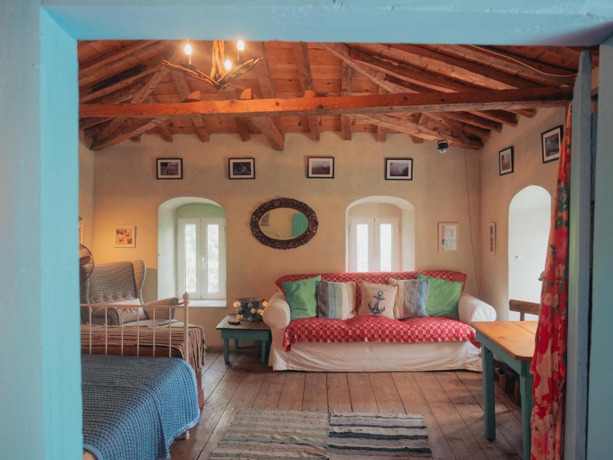 Vintage Stone-Built Country Cottage In Richea Kouloureika Eksteriør billede